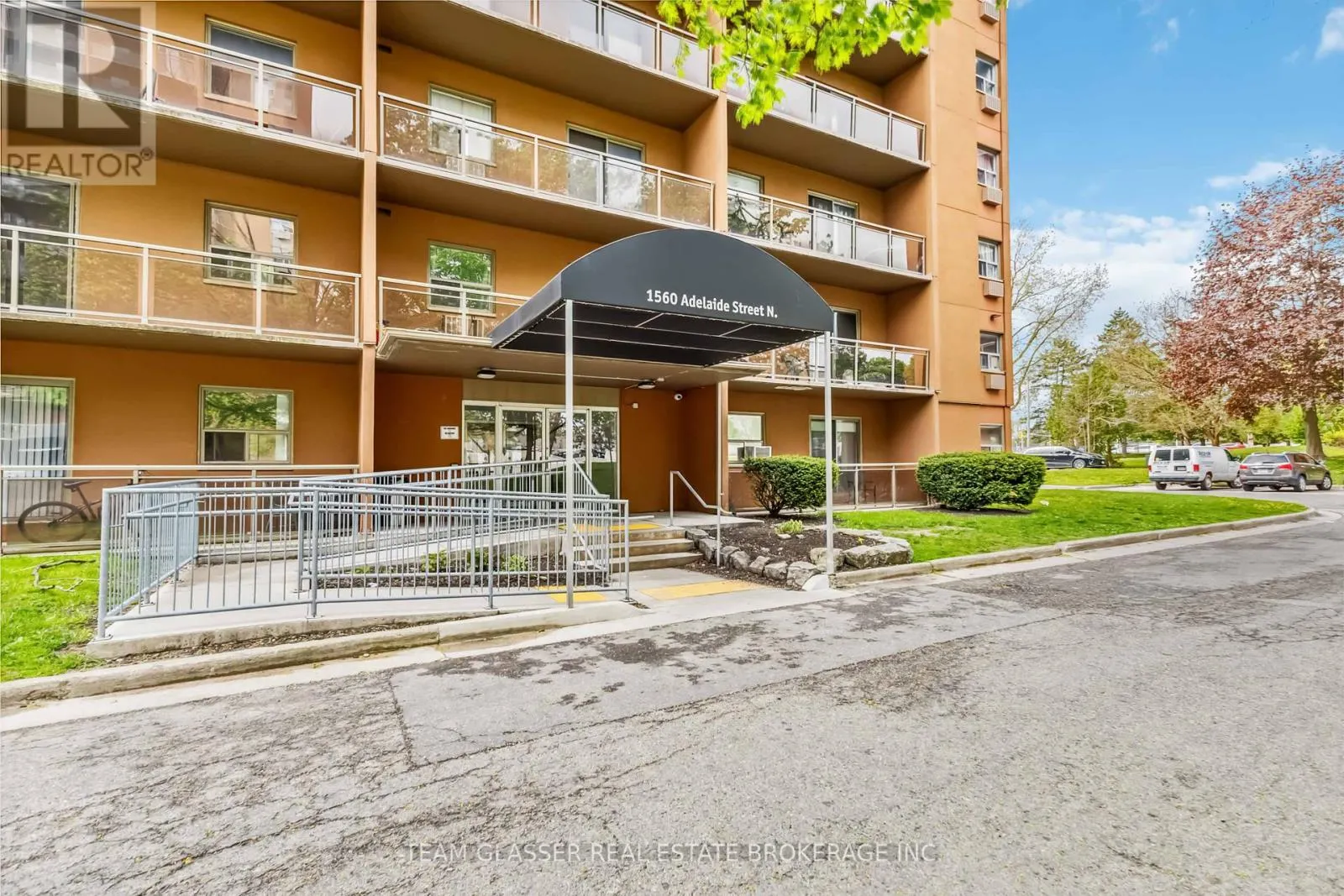 112 - 1560 ADELAIDE STREET N, #112