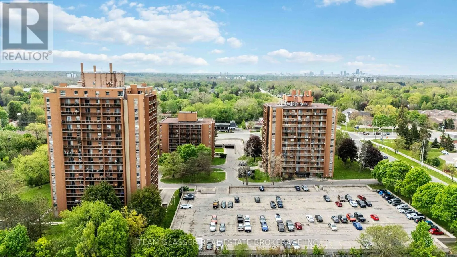 112 - 1560 ADELAIDE STREET N, #112
