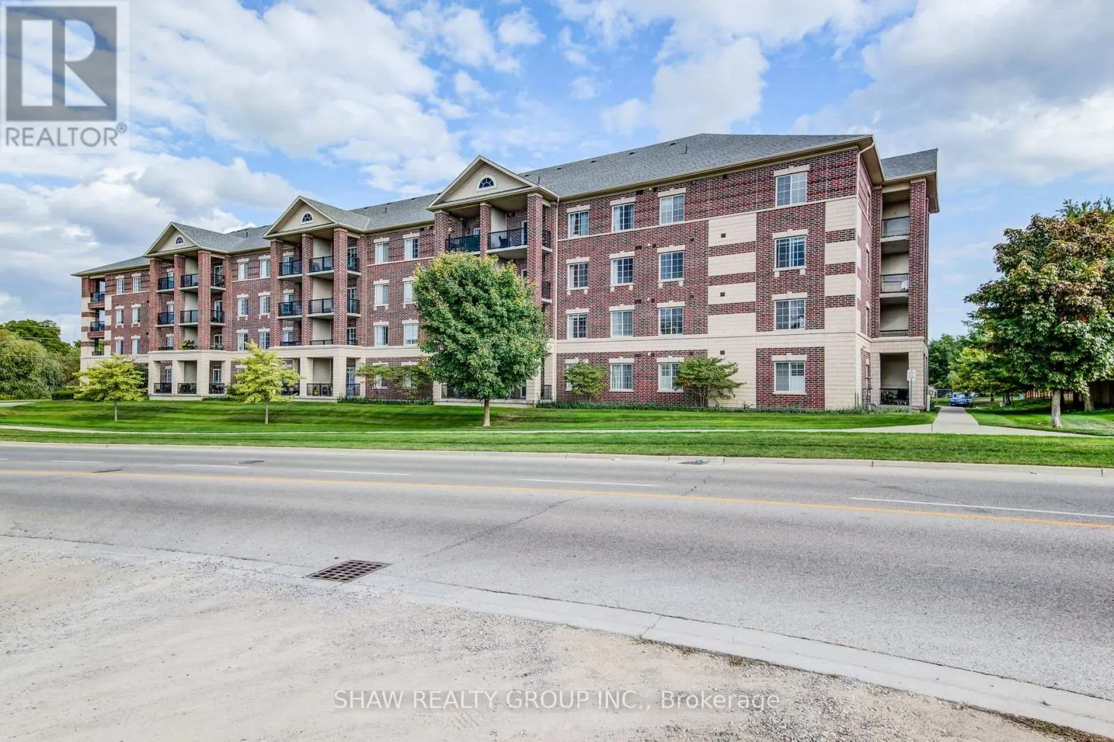 118 - 308 WATSON PARKWAY