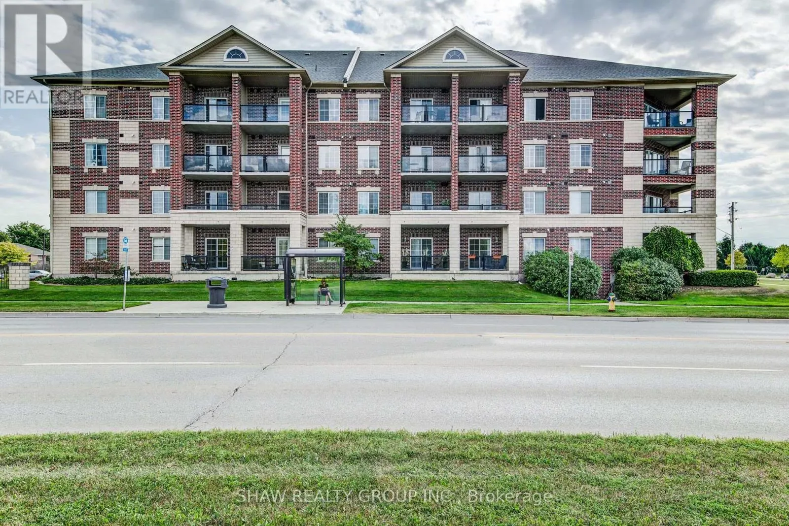 118 - 308 WATSON PARKWAY