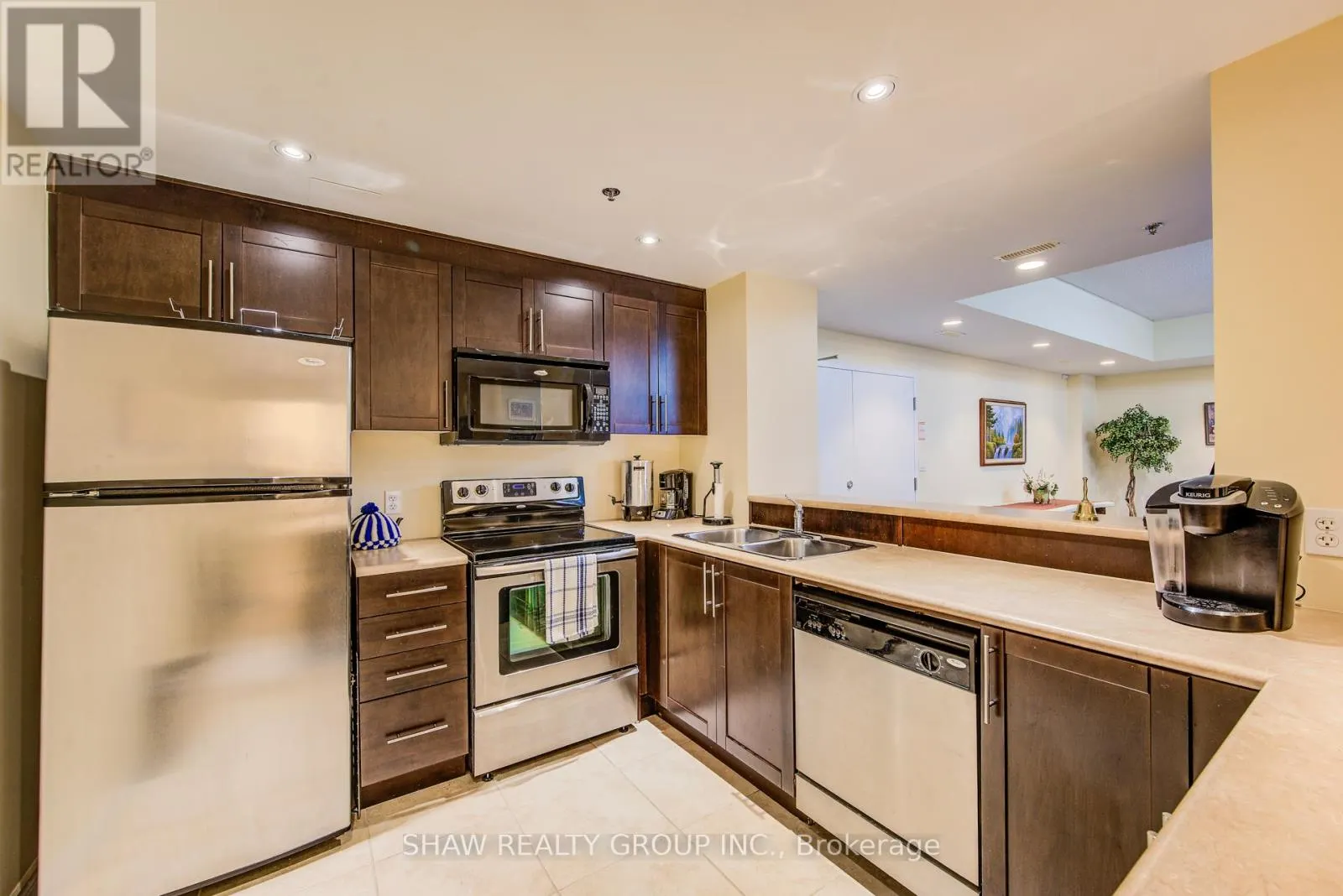 118 - 308 WATSON PARKWAY