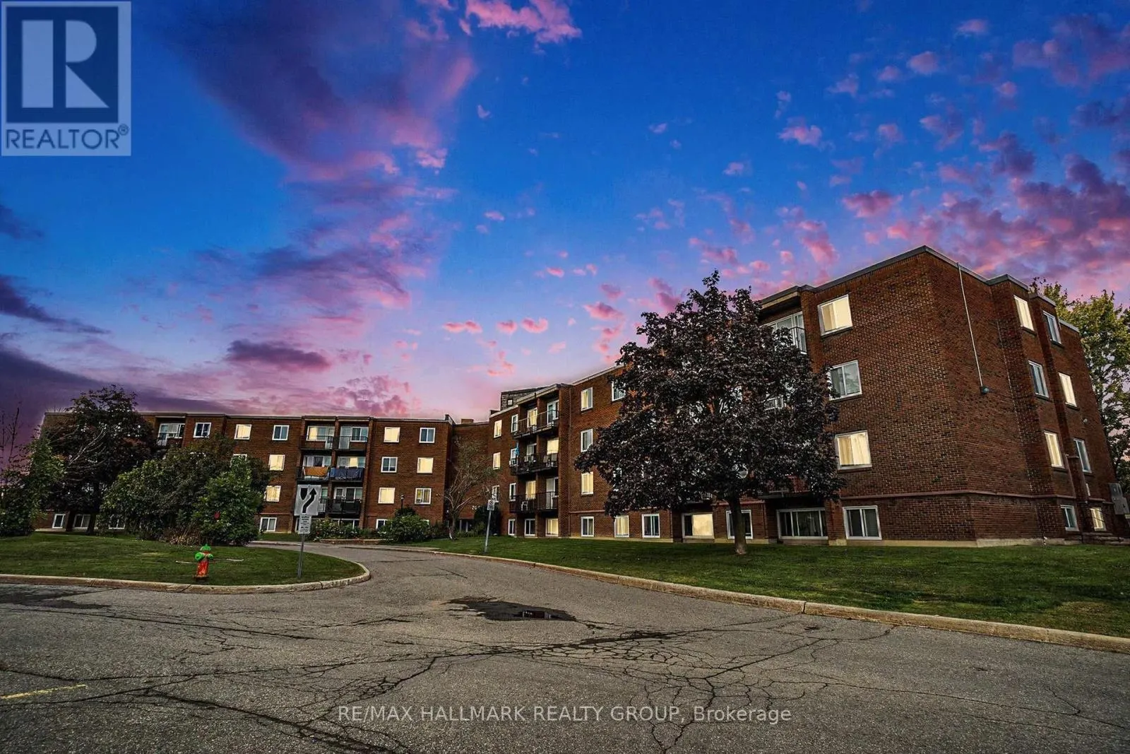 203C - 2041 ARROWSMITH DRIVE