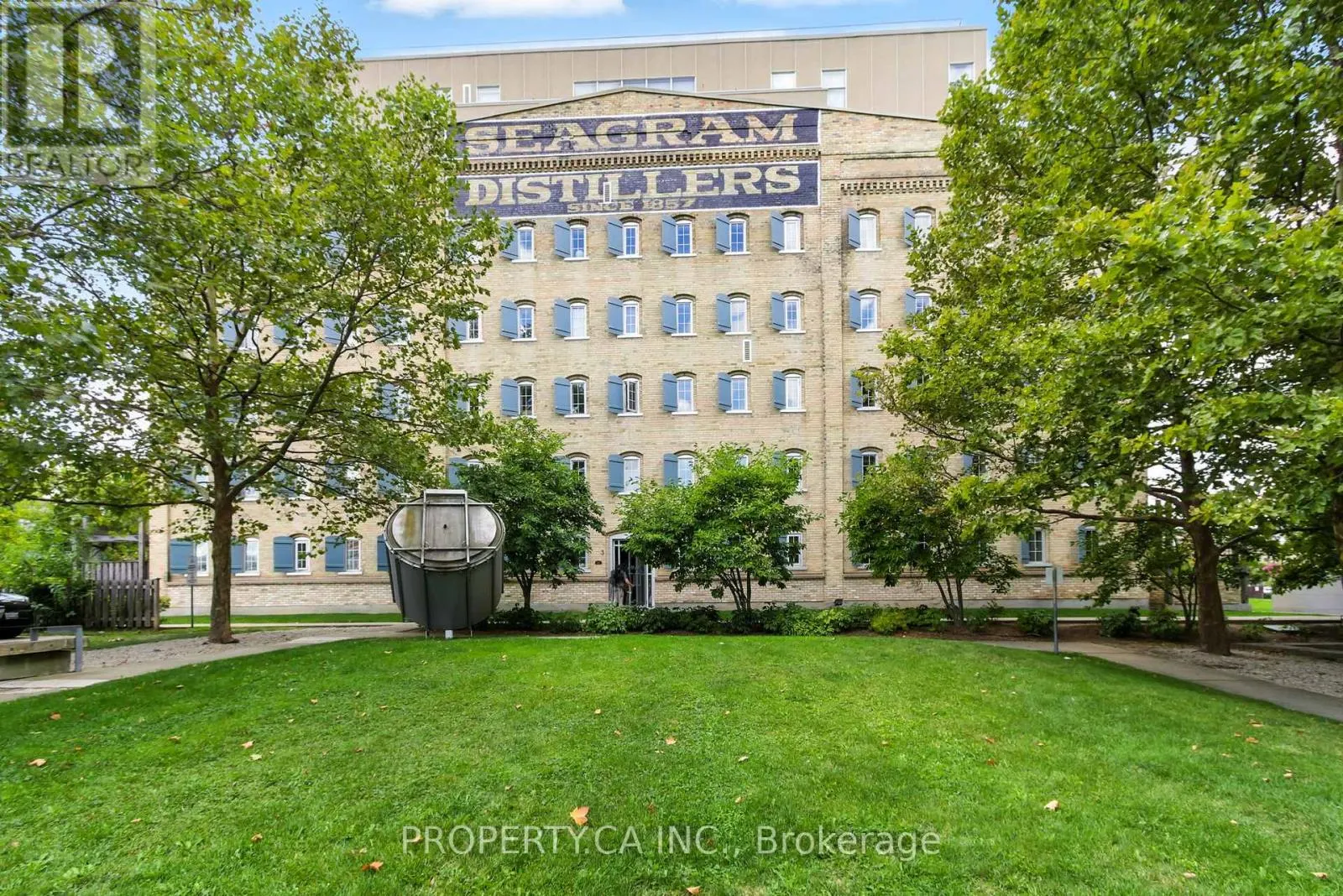 110 - 5 FATHER DAVID BAUER DRIVE