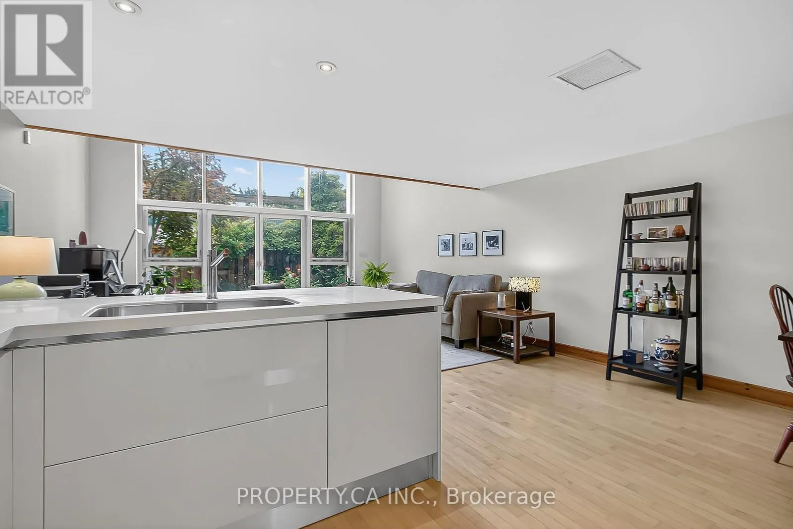 110 - 5 FATHER DAVID BAUER DRIVE