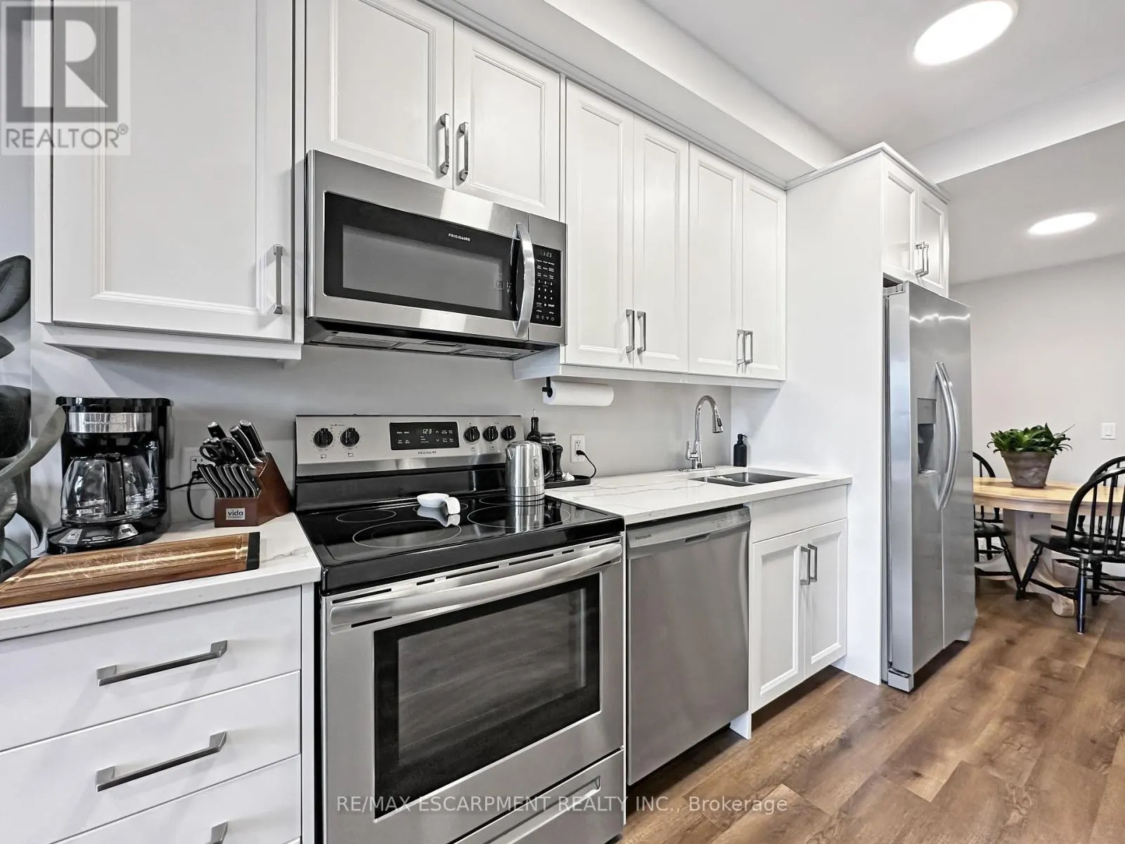 309 - 64 MAIN STREET N