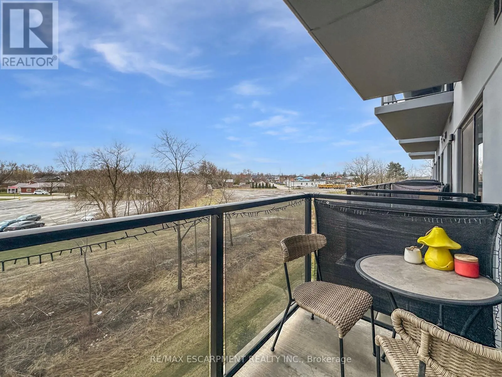309 - 64 MAIN STREET N