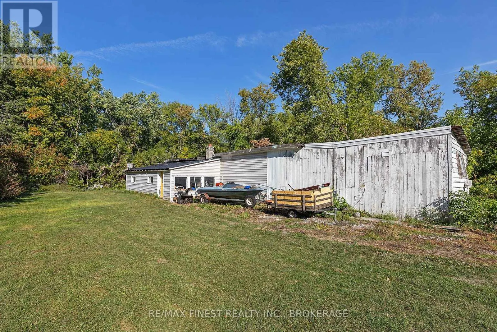 1523 LAKE ROAD