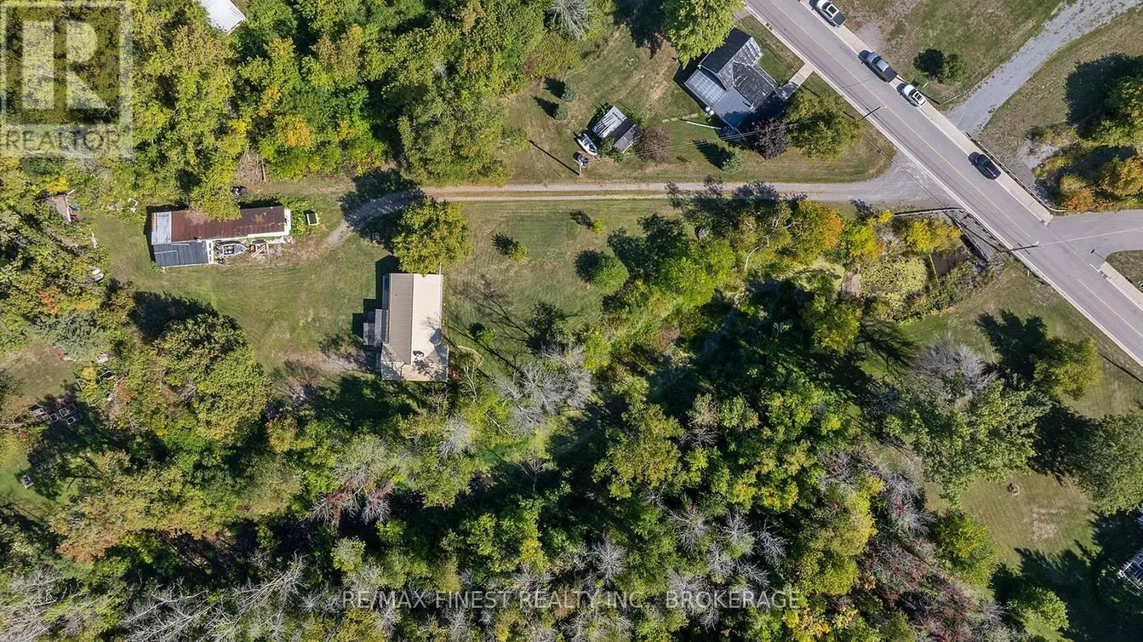 1523 LAKE ROAD