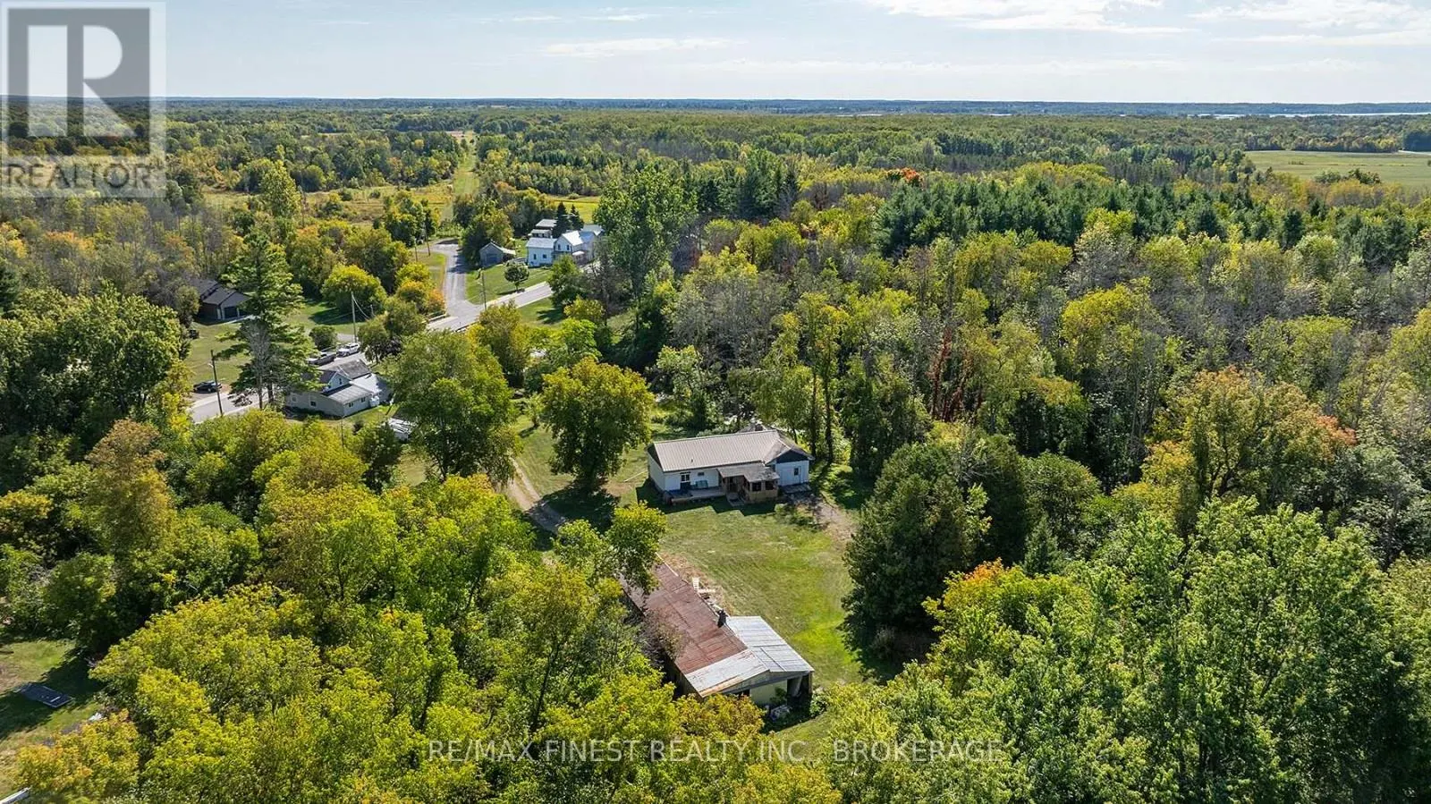 1523 LAKE ROAD