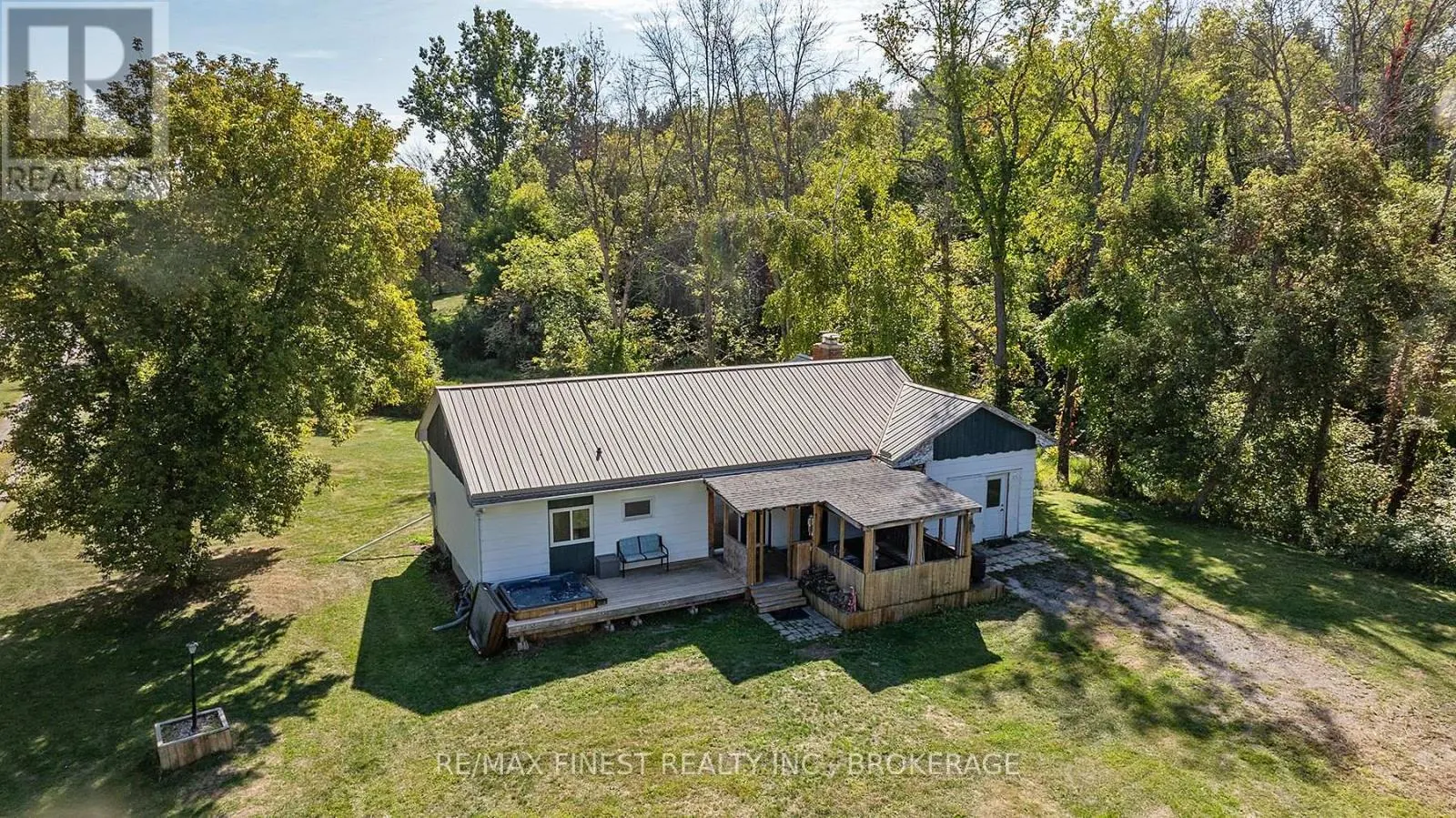 1523 LAKE ROAD