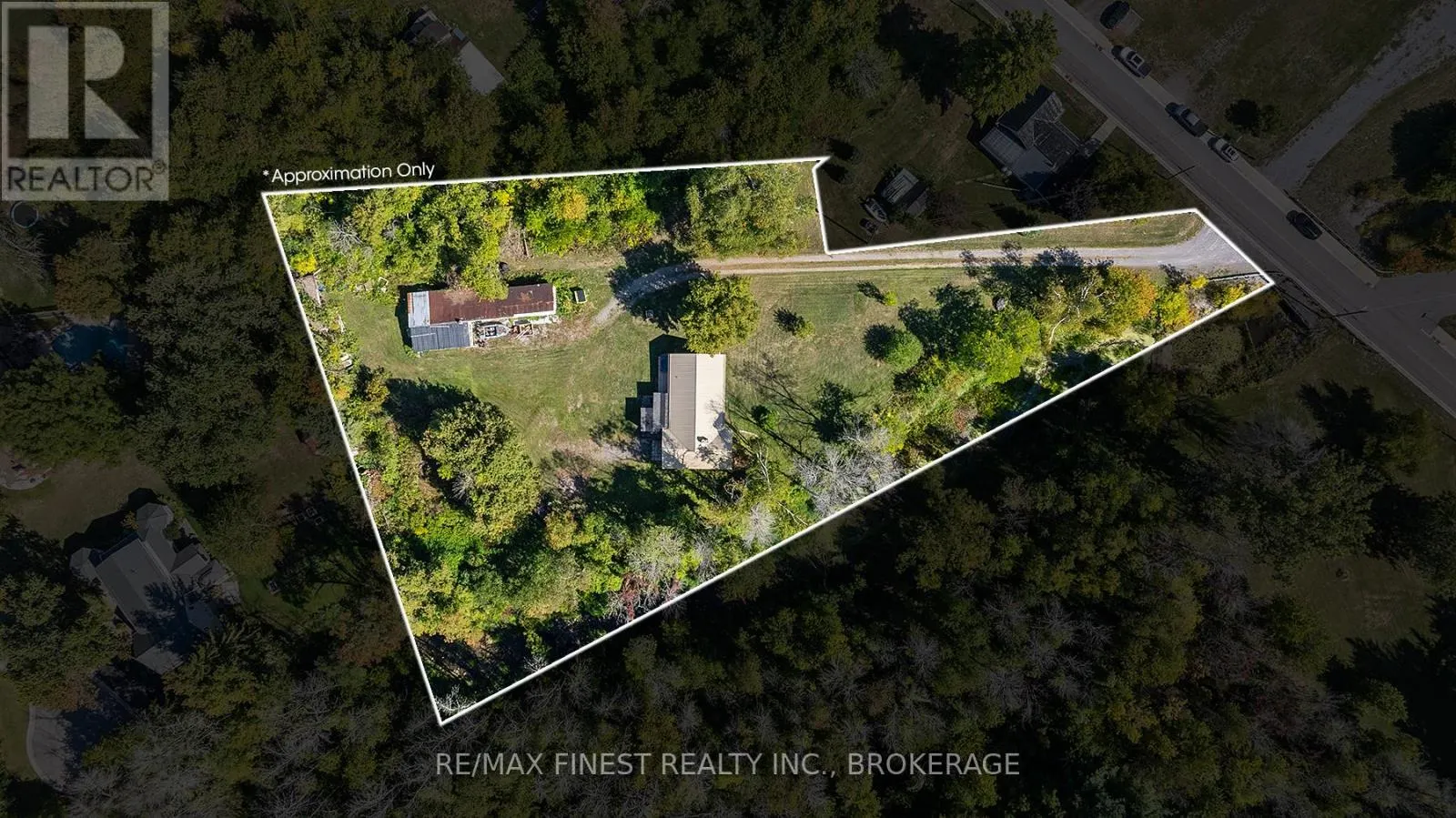 1523 LAKE ROAD
