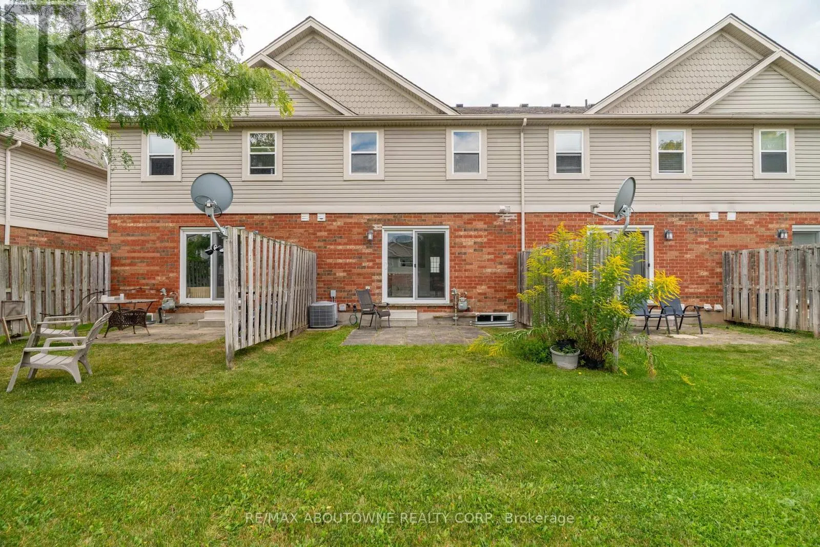 45 - 124 GOSLING GARDENS