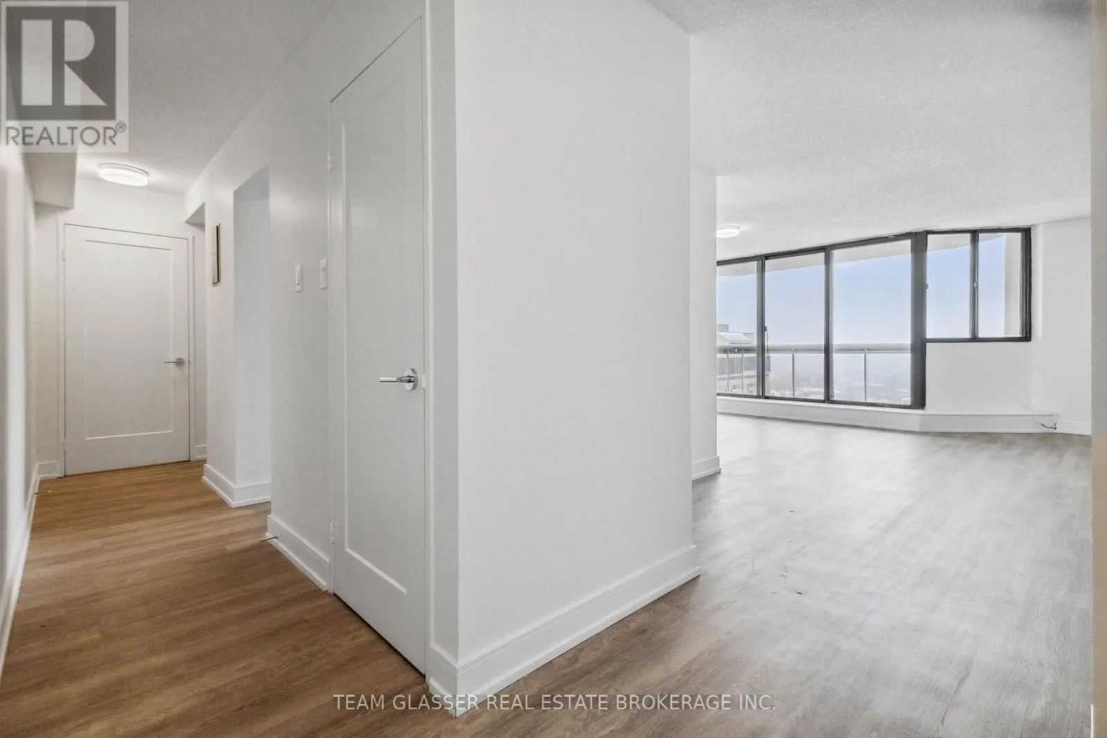 2404 - 340 COLBORNE STREET, #2404