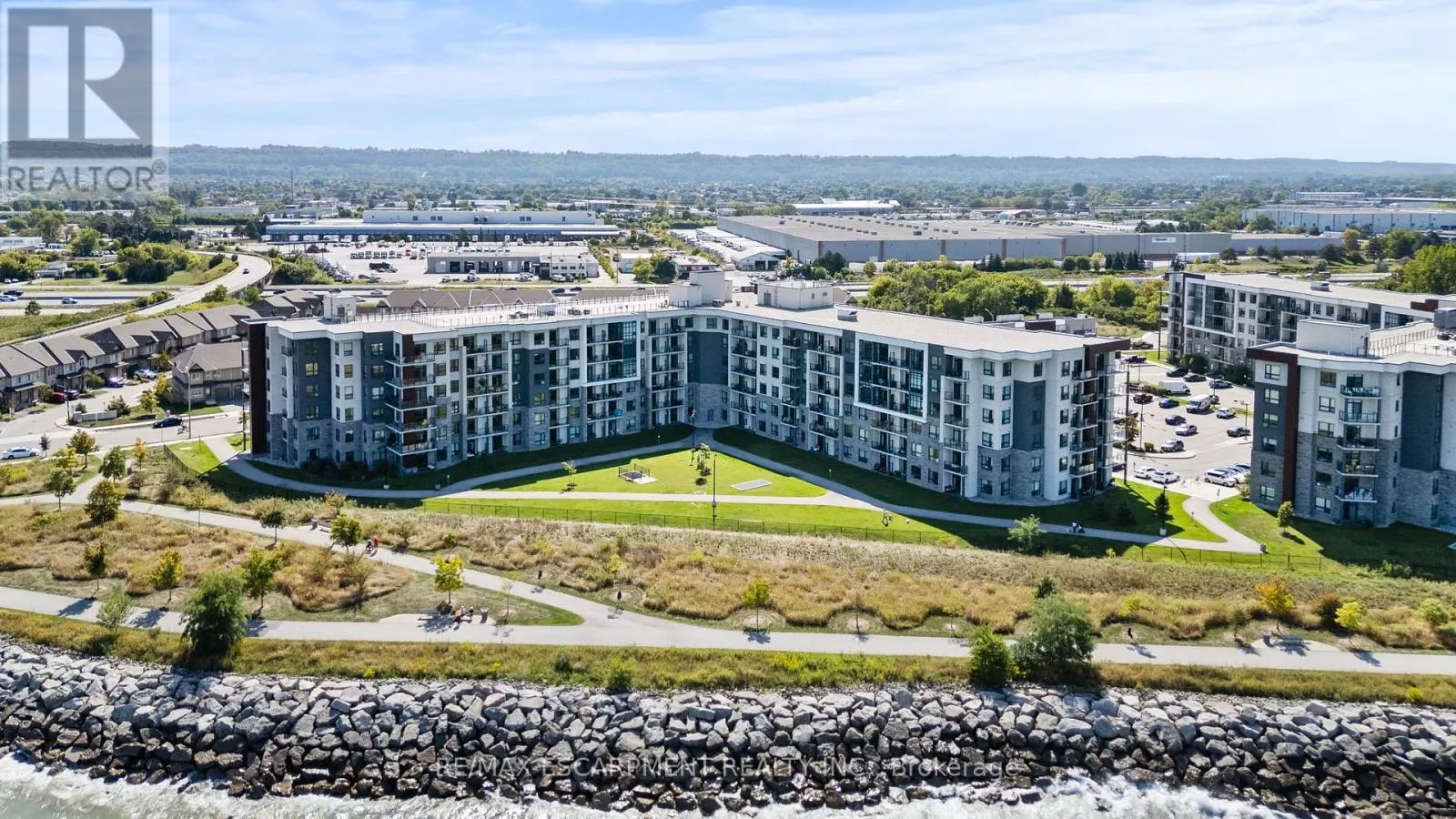 301 - 101 SHOREVIEW PLACE