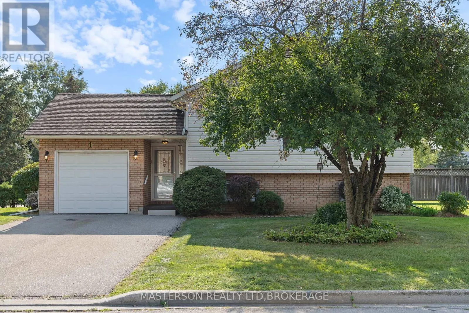 1 CABOT COURT