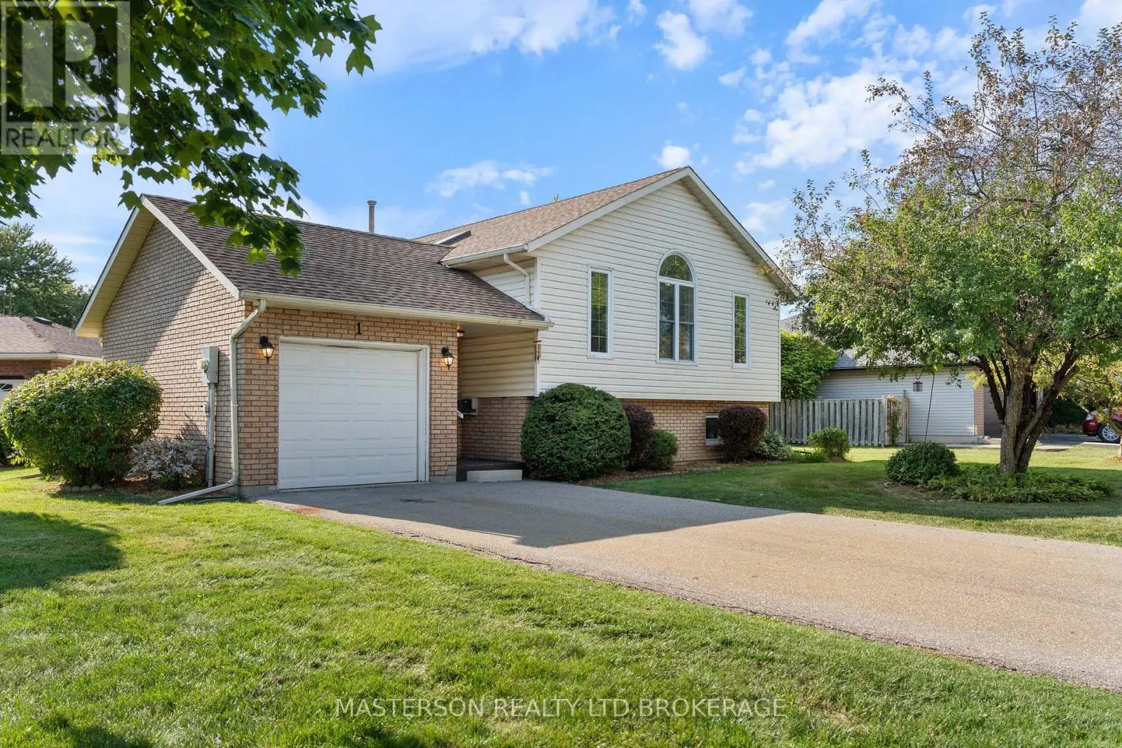 1 CABOT COURT