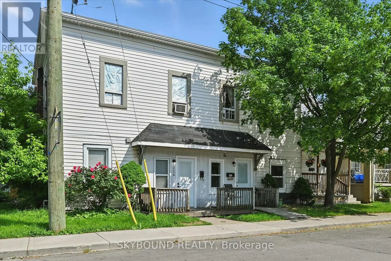 224 ROSSLYN AVENUE N