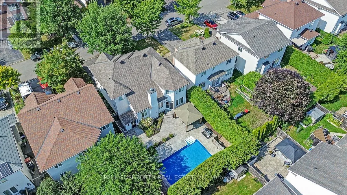 34 APPLE CREEK CRESCENT