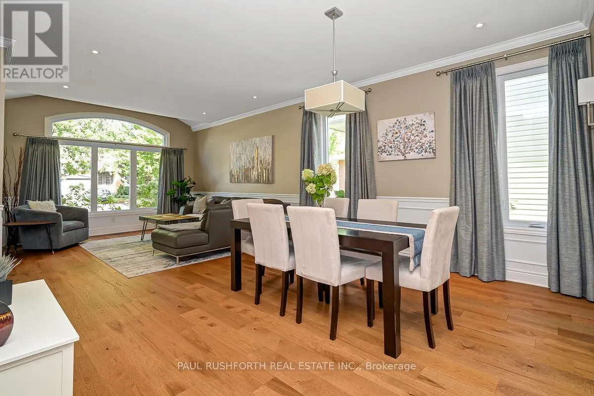 34 APPLE CREEK CRESCENT