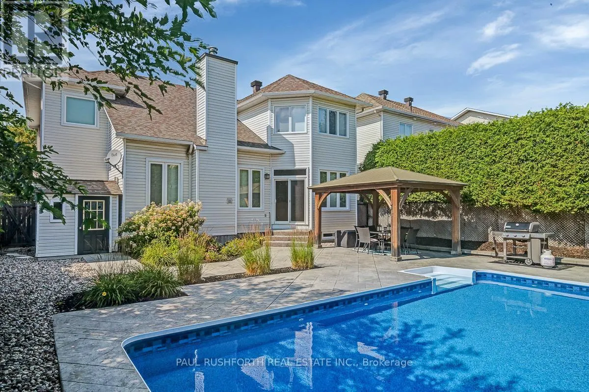 34 APPLE CREEK CRESCENT