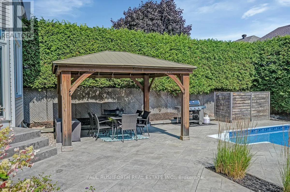 34 APPLE CREEK CRESCENT