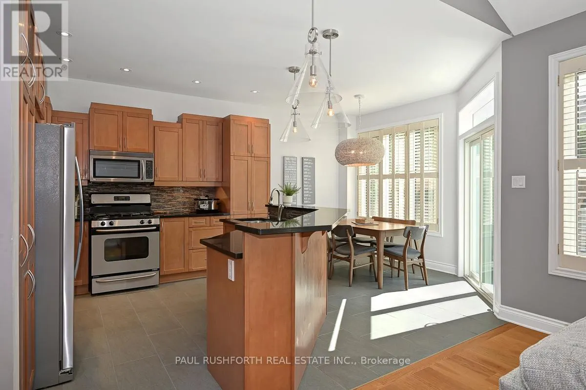 34 APPLE CREEK CRESCENT
