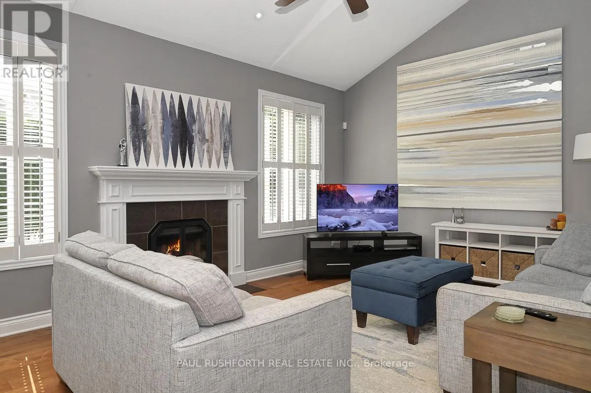 34 APPLE CREEK CRESCENT