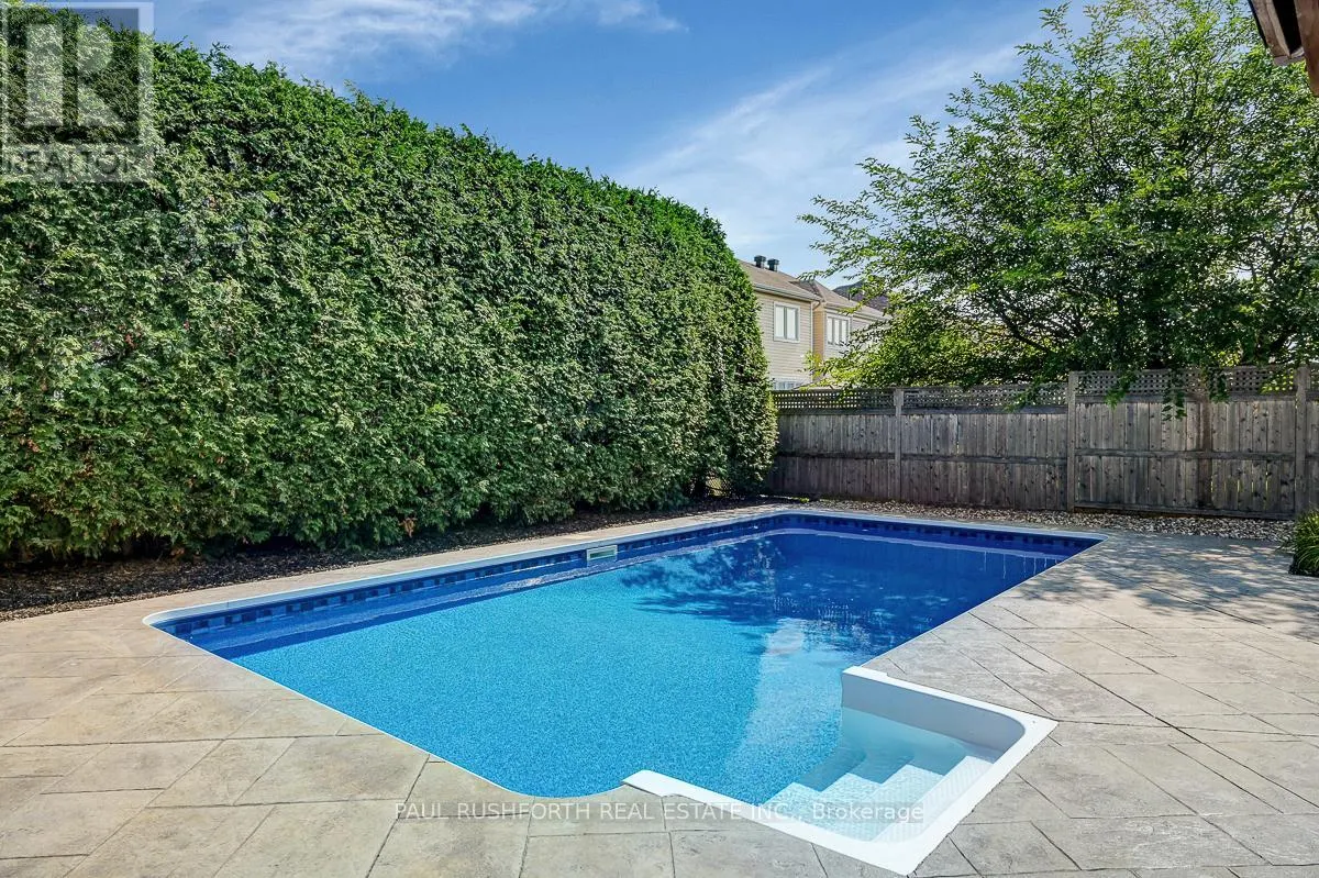 34 APPLE CREEK CRESCENT