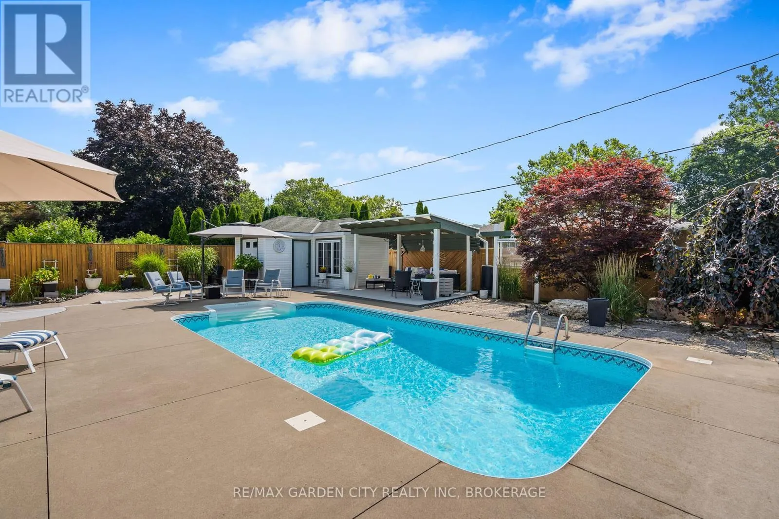 227 RIVERVIEW BOULEVARD