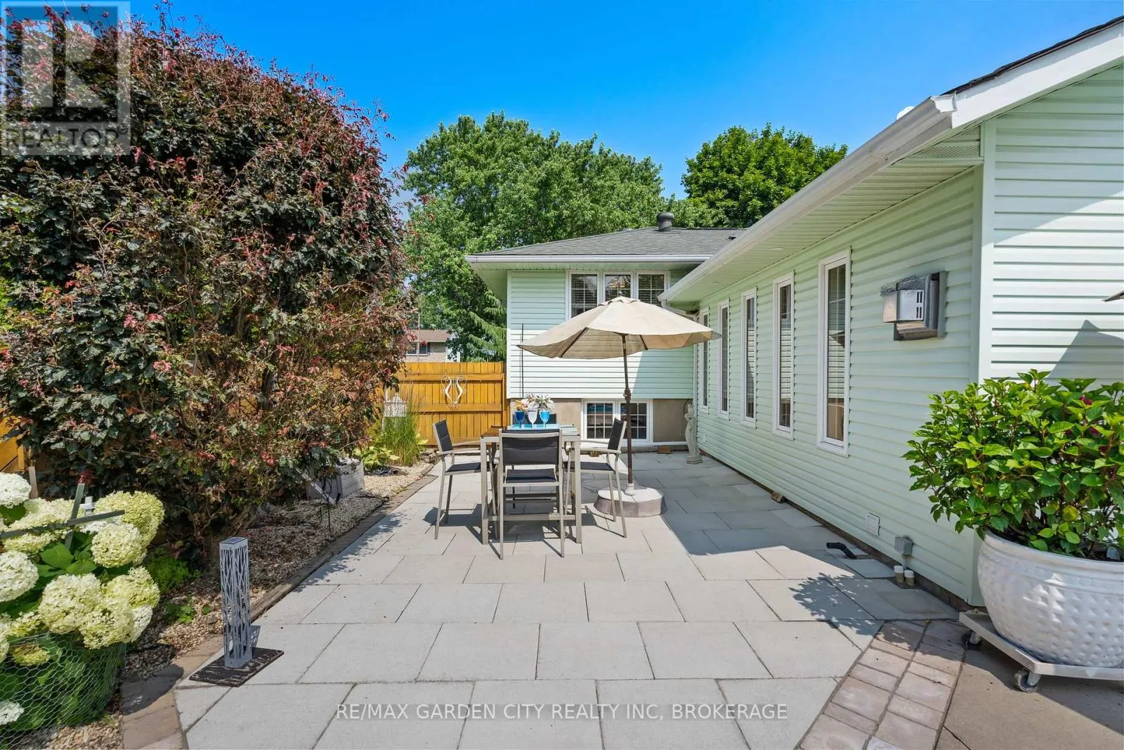 227 RIVERVIEW BOULEVARD