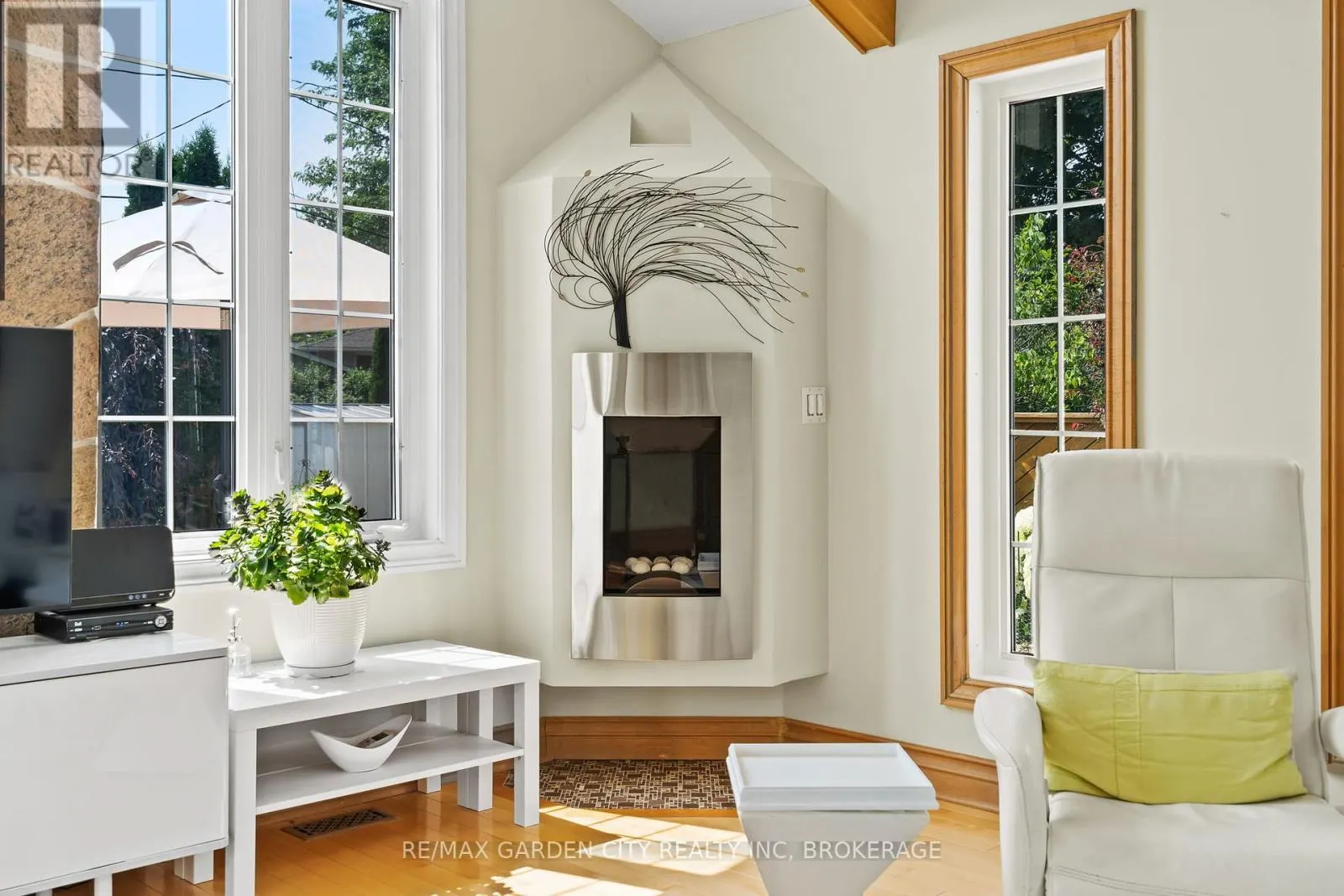 227 RIVERVIEW BOULEVARD