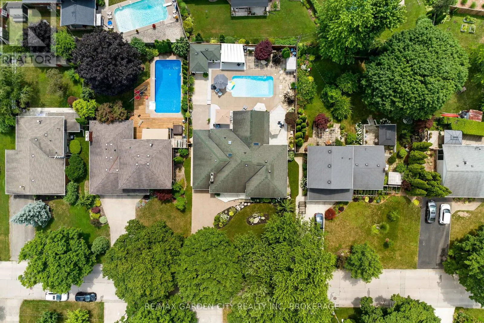227 RIVERVIEW BOULEVARD
