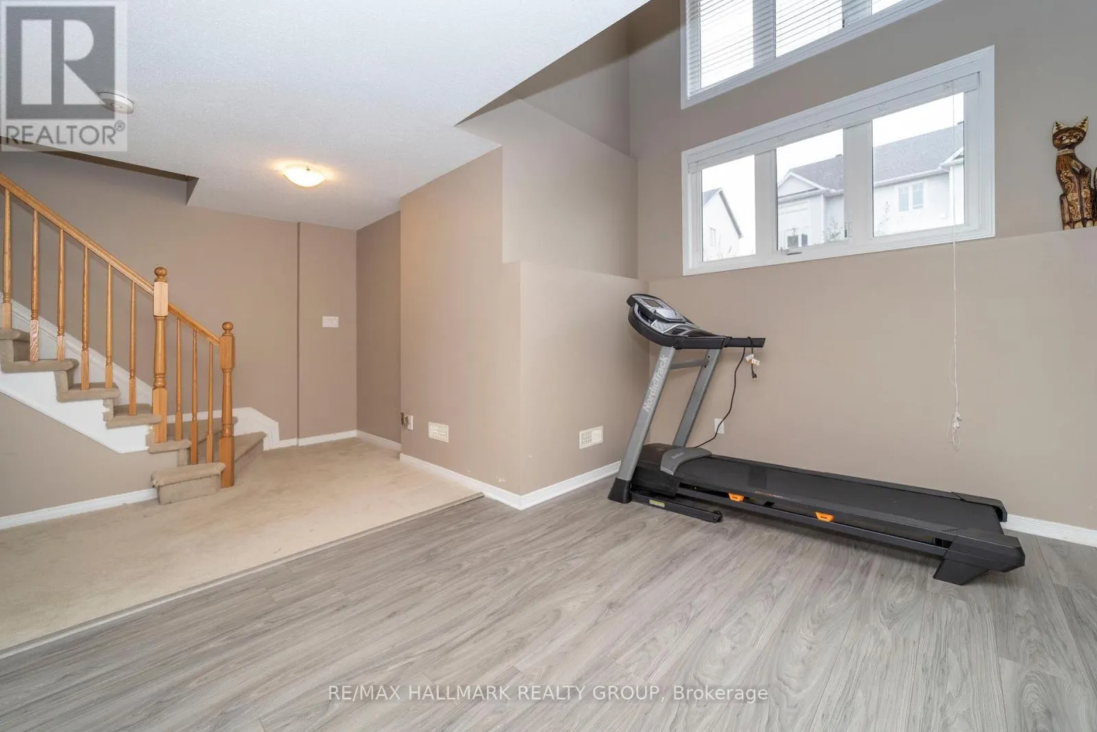 12 - 309 GALSTON PRIVATE