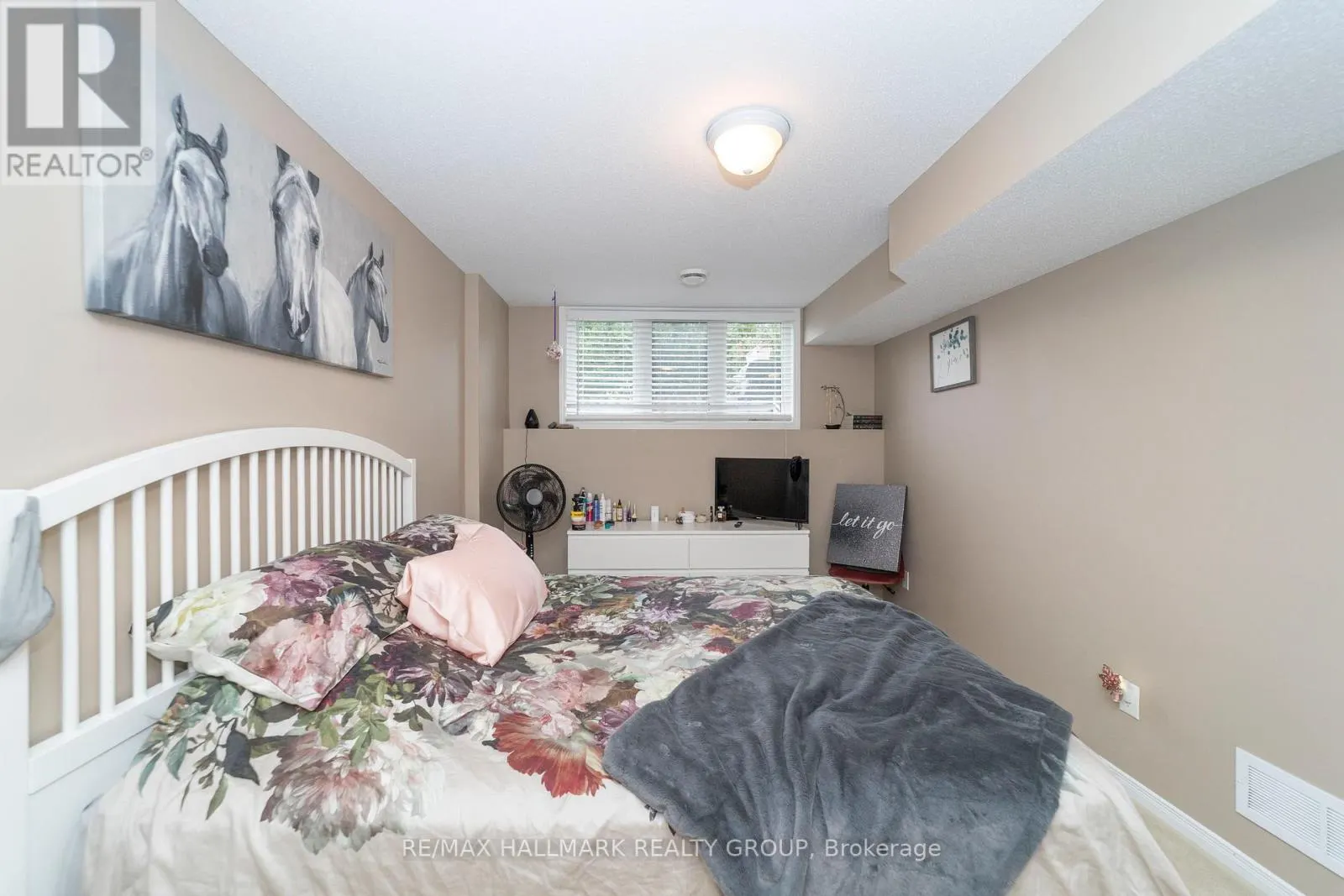 12 - 309 GALSTON PRIVATE