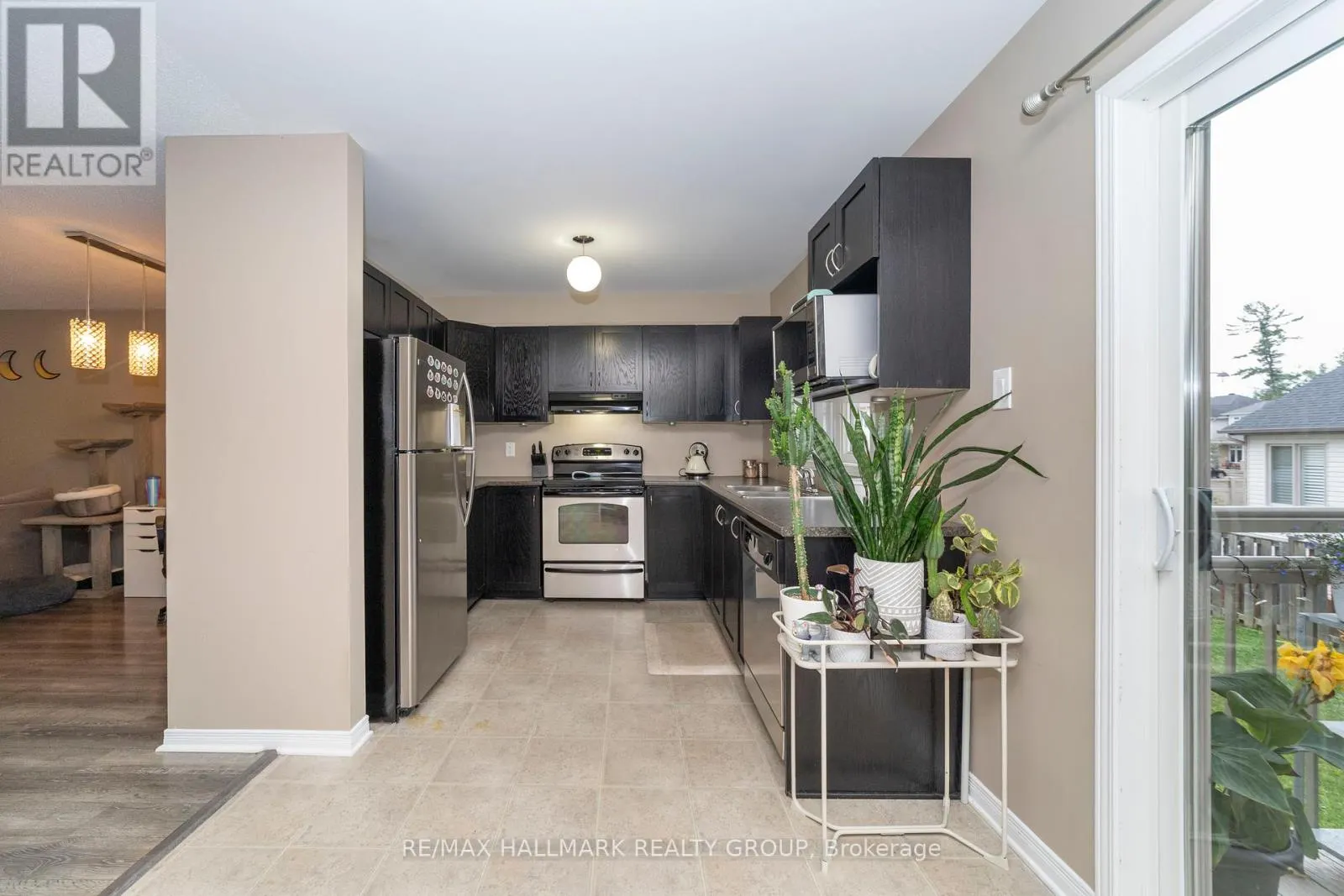 12 - 309 GALSTON PRIVATE
