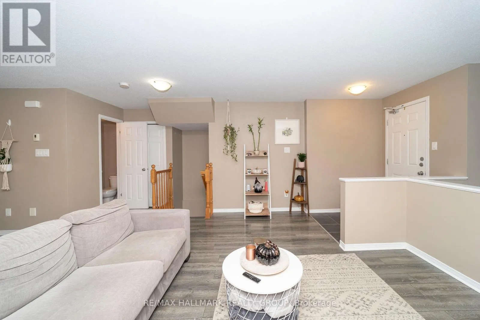 12 - 309 GALSTON PRIVATE