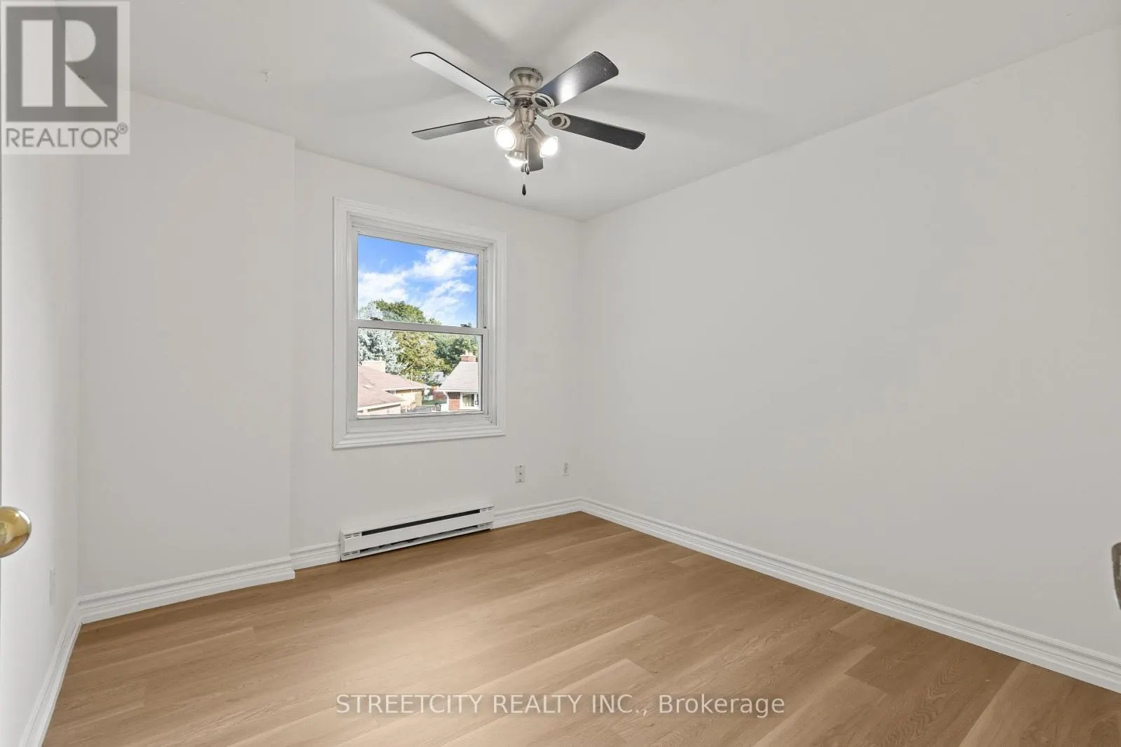 76 - 230 CLARKE ROAD, #76