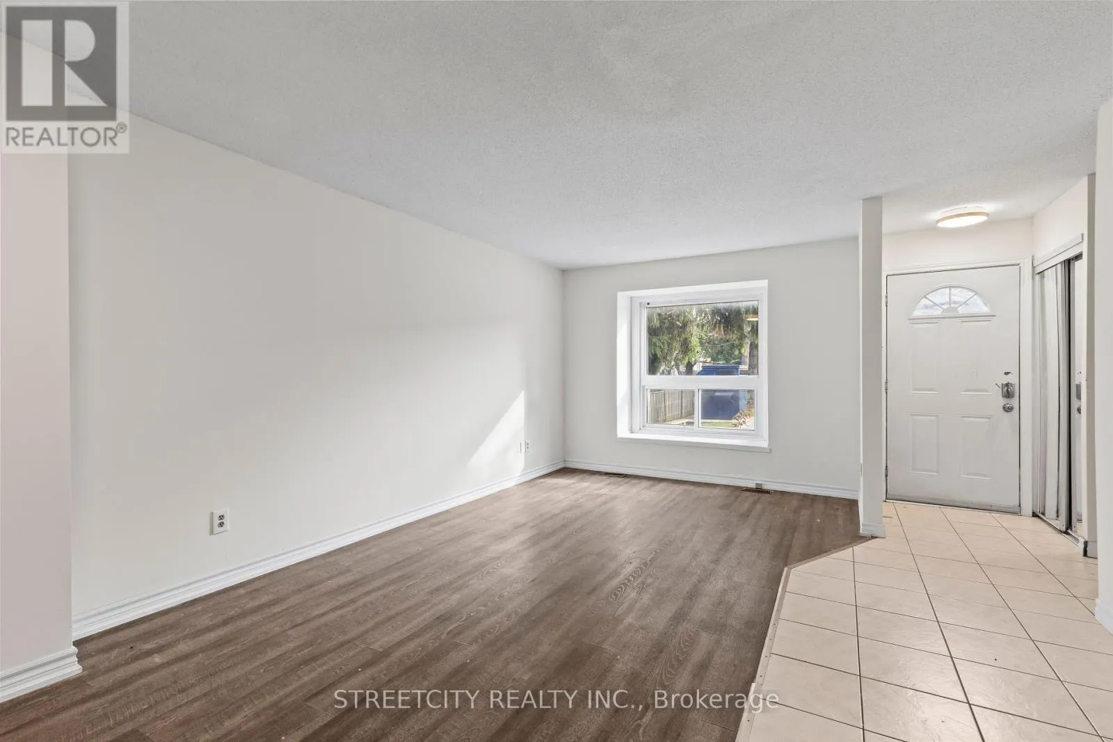 36 - 577 THIRD STREET, #36