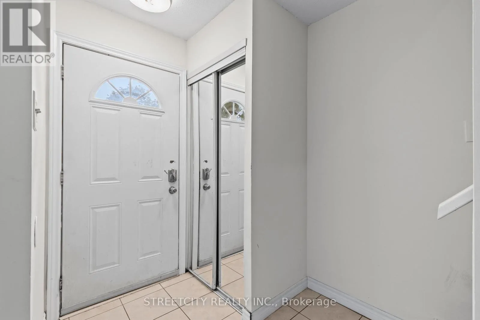36 - 577 THIRD STREET, #36