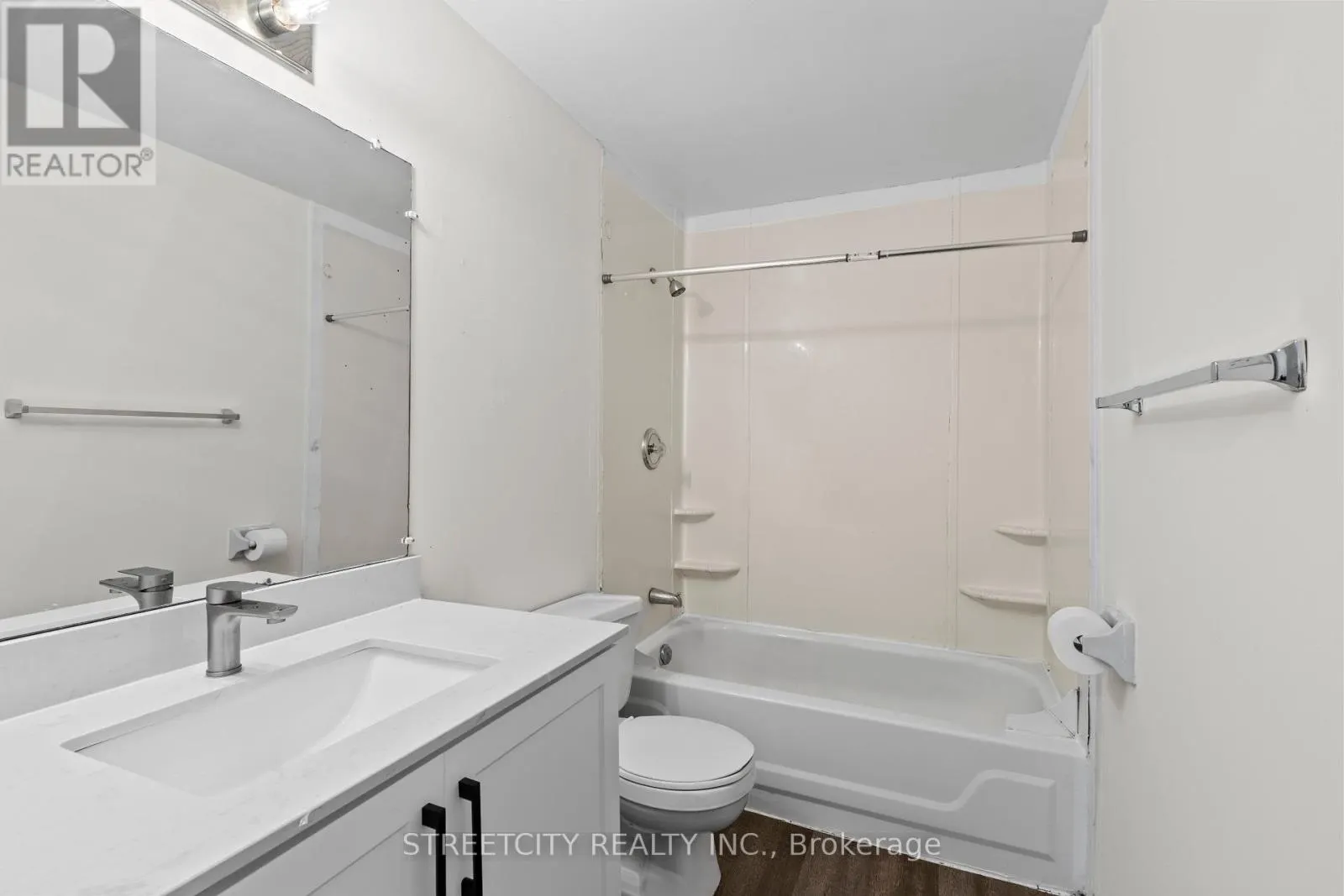 36 - 577 THIRD STREET, #36