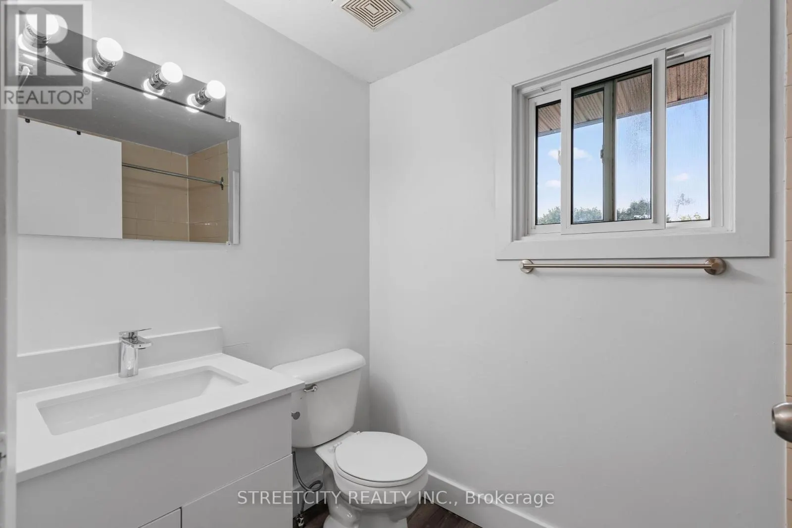 59 - 550 SECOND STREET, #59