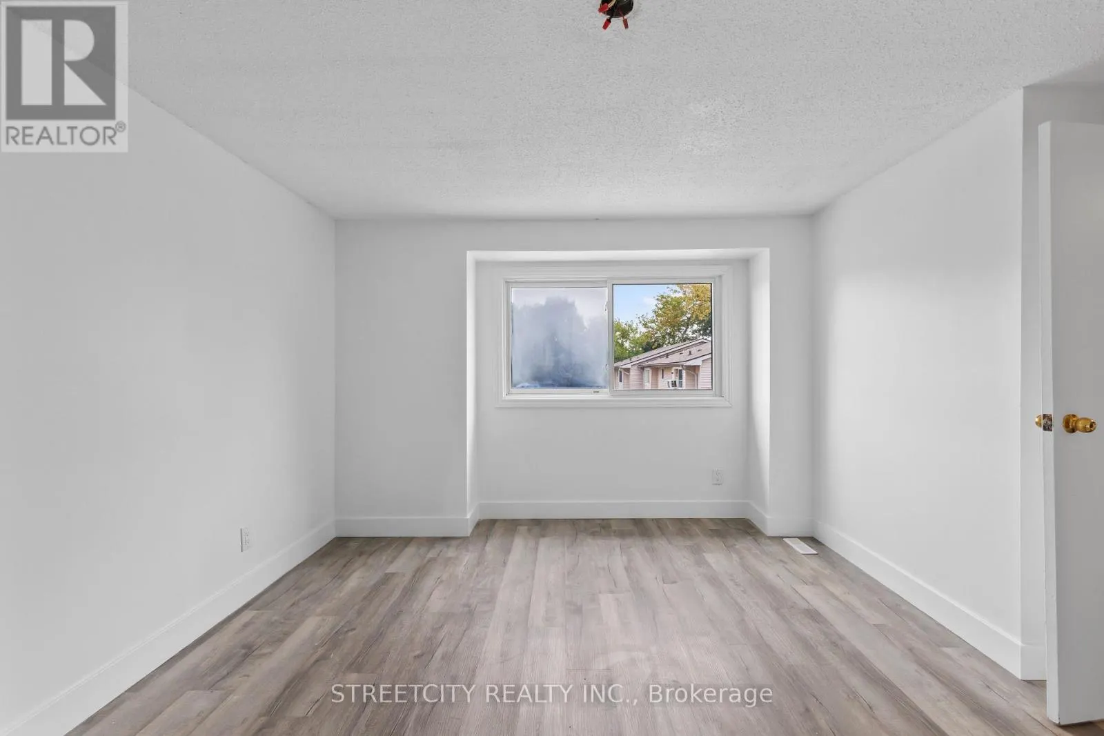 59 - 550 SECOND STREET, #59