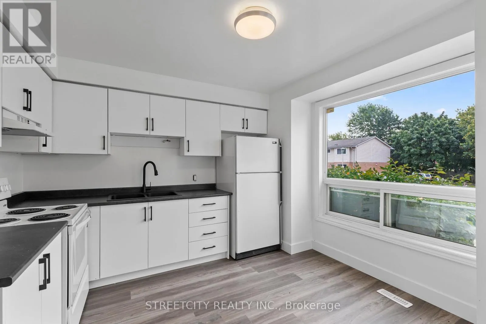 59 - 550 SECOND STREET, #59