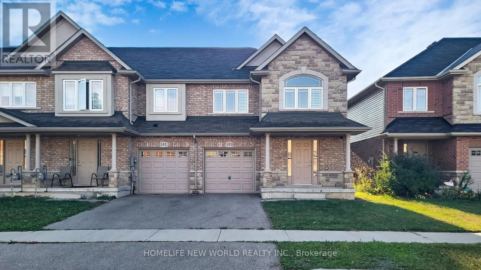 103 CHARLESWOOD CRESCENT