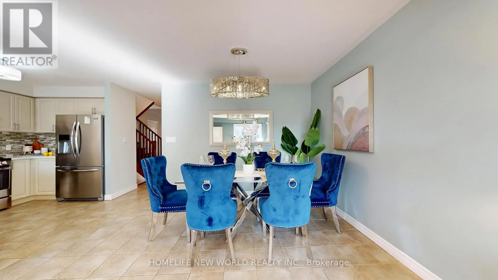 103 CHARLESWOOD CRESCENT