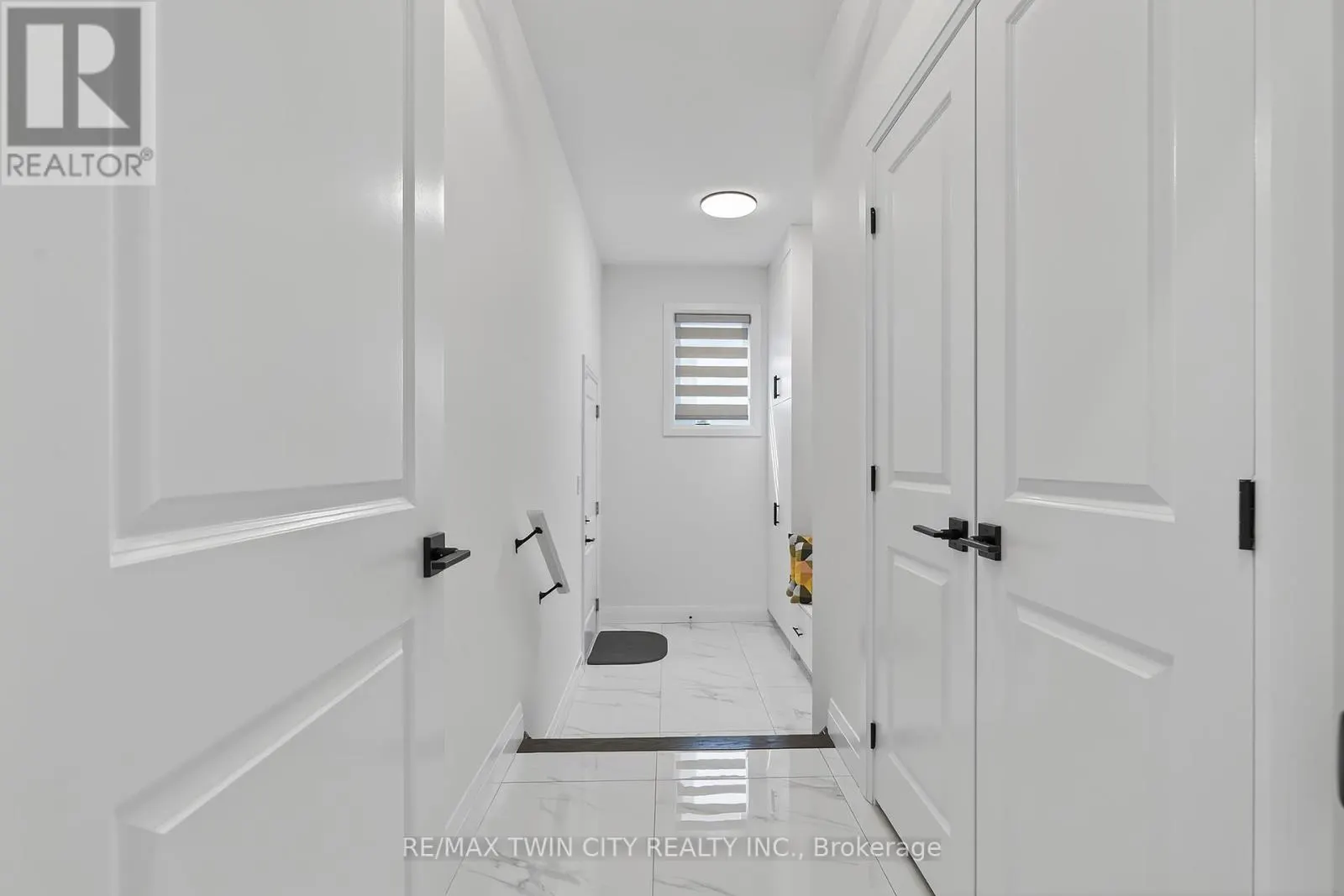 209 JEFFREY PLACE