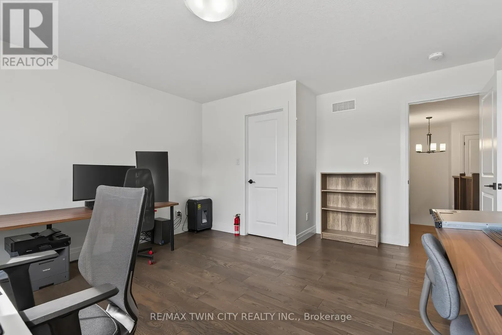 209 JEFFREY PLACE