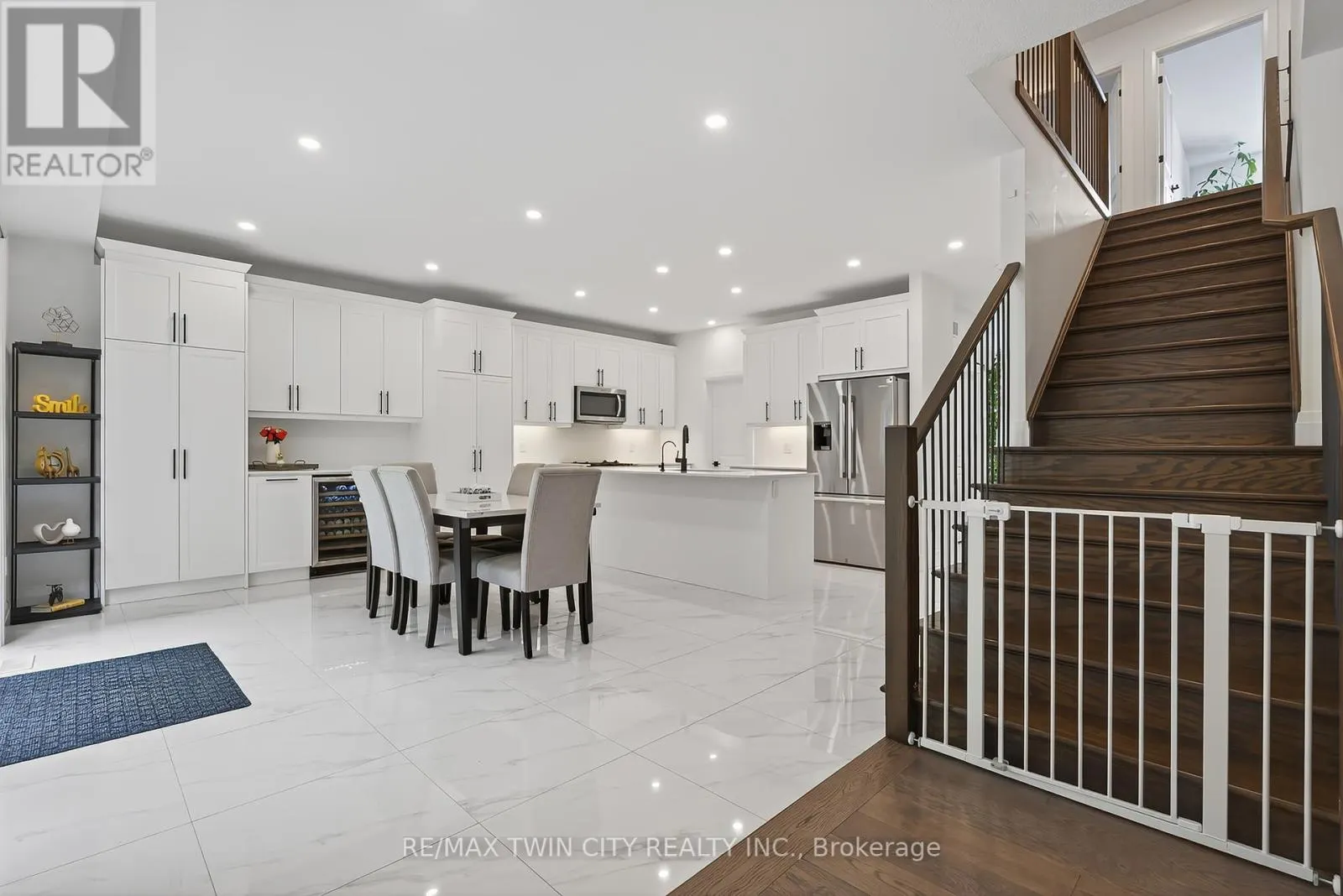 209 JEFFREY PLACE