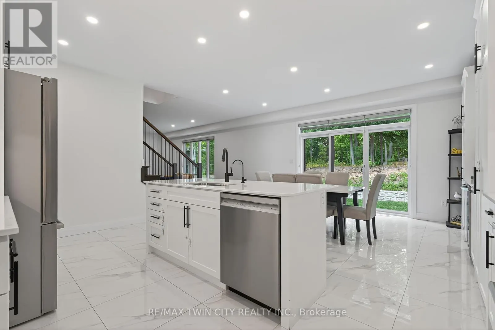 209 JEFFREY PLACE