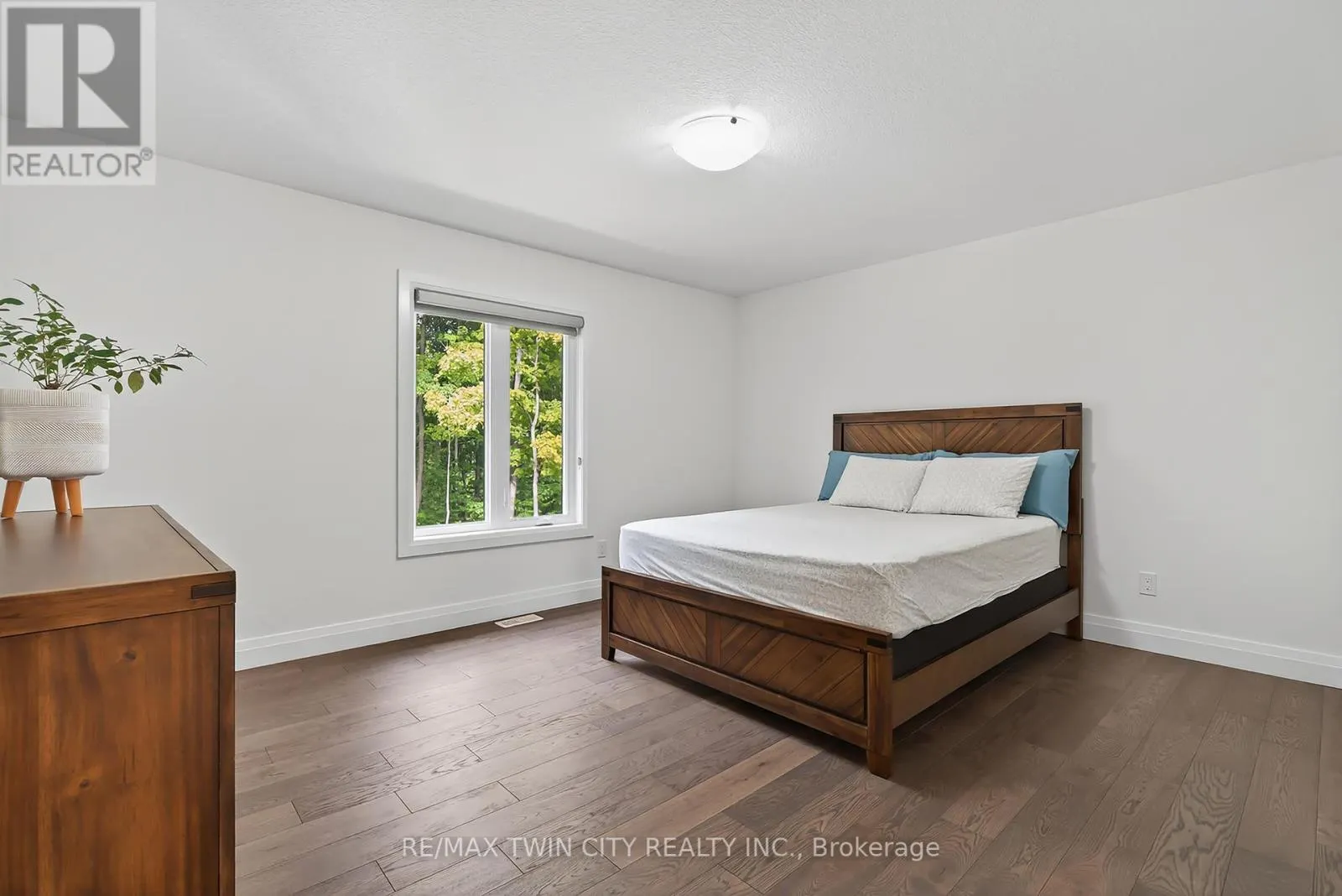 209 JEFFREY PLACE